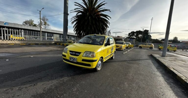Mataron a un taxista mientras prestaba un servicio y usaron el carro en un atentado
