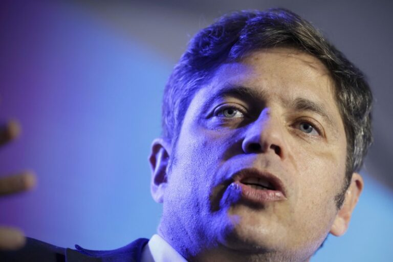Kicillof felicitó a Cristina