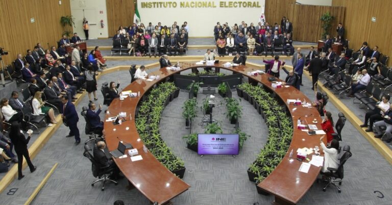 Fernández Noroña responde al INE que no habrá prorroga para las elecciones judiciales