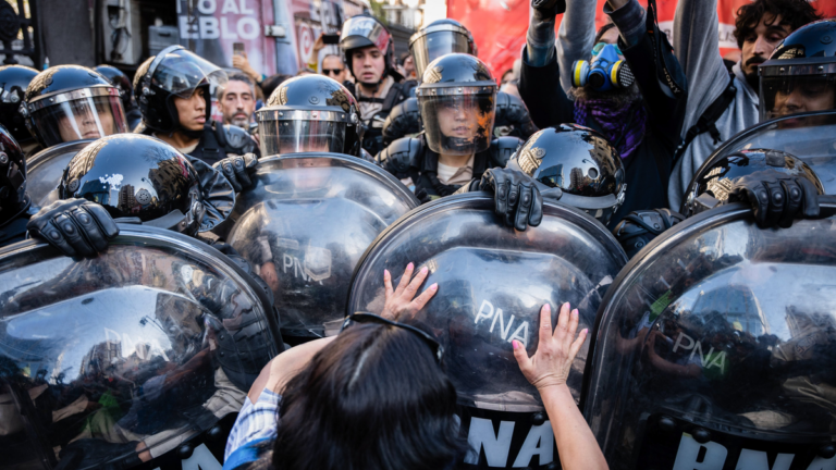 Amnistía Internacional Argentina denunció el «uso desproporcionado de la fuerza» en protestas sociales en 2024