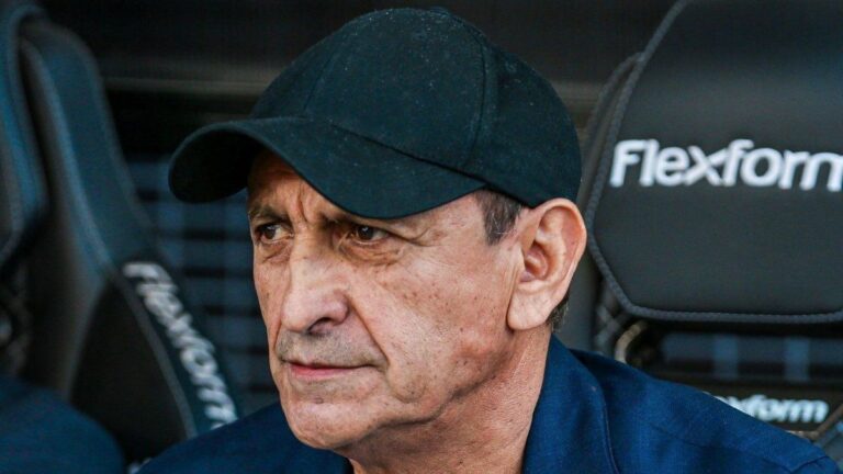 Ramón Díaz, en la mira de Perú para asumir como entrenador y pelear hasta el final