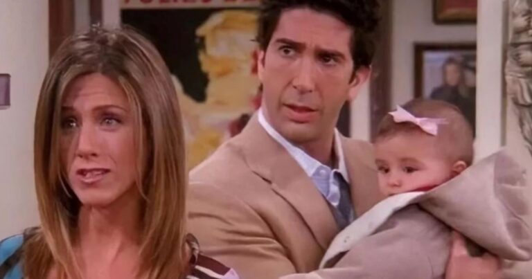 Friends: así están hoy las mellizas que interpretaron al bebé de Ross y Rachel, hace 23 años