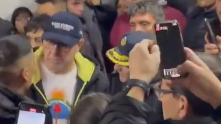 Javier Milei celebró nuevo ataque a la prensa desatado por una interna libertaria en Chubut