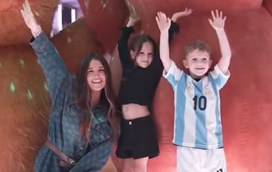 Toda la intimidad del cumple de Bautista, el hijo de Cami Homs al que no fue Rodrigo De Paul