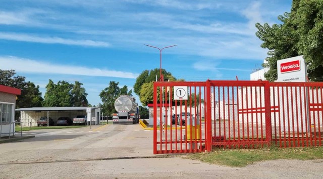 Conflicto en Lácteos Verónica: acusaciones de crisis inducida y versiones de venta