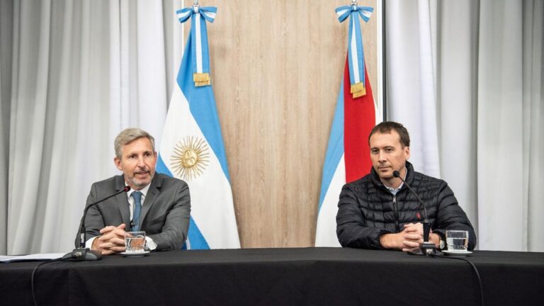 Avanza la concesión de la hidrovía: se realizó el tercer encuentro por la nueva licitación