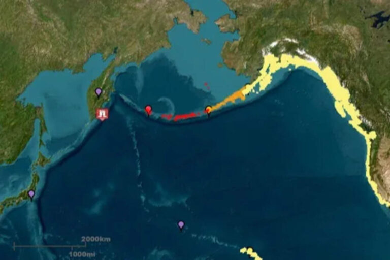 Un enorme terremoto sacudió Rusia y hay aviso de tsunami en Japón, Chile y EEUU