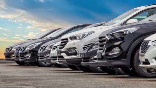 Crecen las ventas de autos y empresarios del rubro esperan señales económicas claras