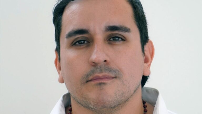 Libertarios de Salta vuelven a ser noticia: concejal de LLA amenazó a periodista de radio