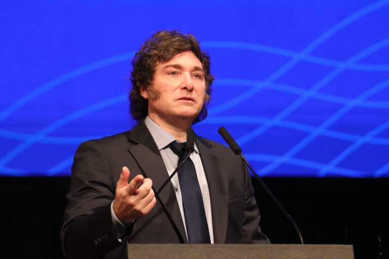 Milei le responde a los economistas: por qué dice que se equivocan con el passthrough