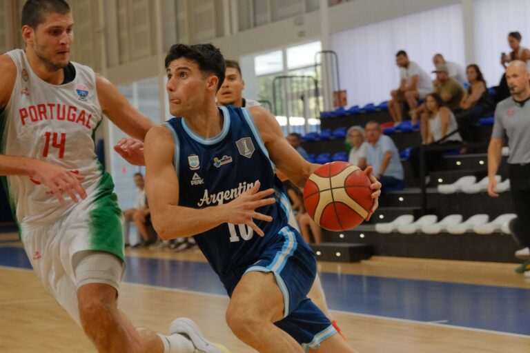 La Argentina venció a Portugal y sumó su cuarto triunfo antes de la Americup