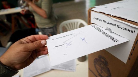 Elecciones legislativas 2025: cuánto te pagan por ser autoridad de mesa en octubre