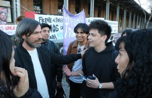 Nicolás Del Caño recorrió la Universidad de Lanús para dialogar con estudiantes y docentes
