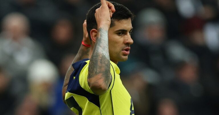 El Cuti y su gol de chilena: «Miro a Messi»