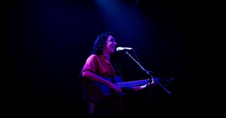 María Ruiz. La noche que nos enseñó a cantar