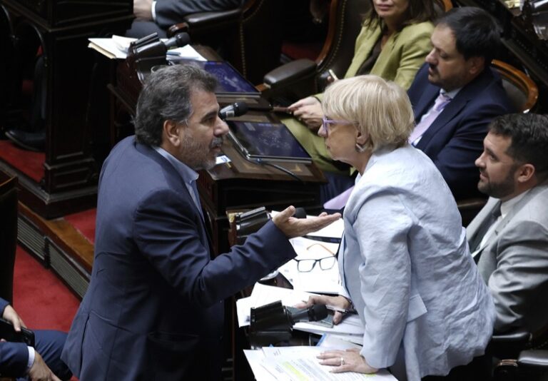 El PRO prepara una denuncia contra Menem y advierte que no ayuda más con el quórum