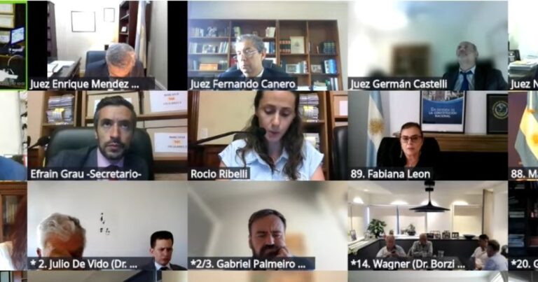 Juicio del caso Cuadernos: por la cartelización de la obra pública, Cristina Kirchner recibió 175 sobornos por 170 millones de pesos y 600 mil dólares