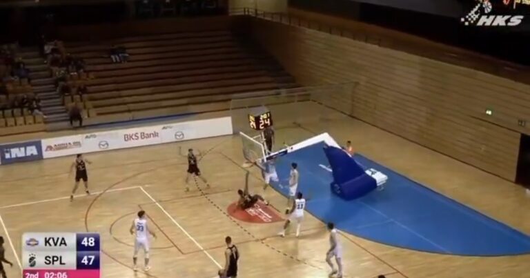 Insólito: volcó la pelota y se le cayó todo el tablero encima