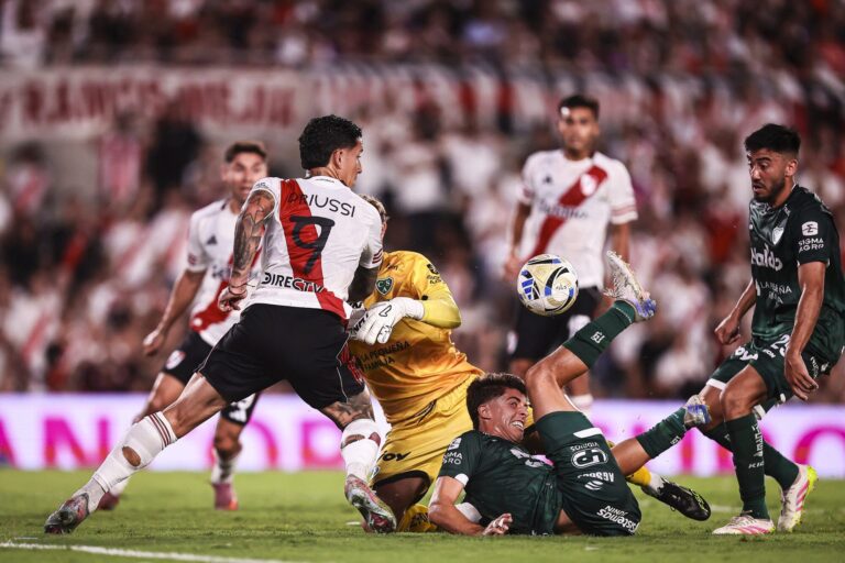 River vs. Sarmiento, en vivo: el minuto a minuto del partido por el torneo Apertura