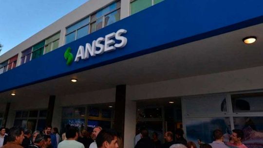 ANSES paga a jubilados y desempleados este jueves