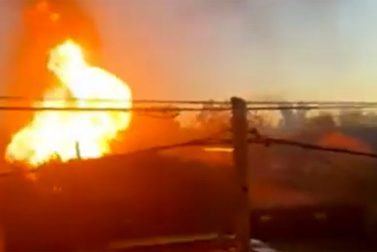 Incendio en depósito de garrafas en Merlo: vecinos afectados