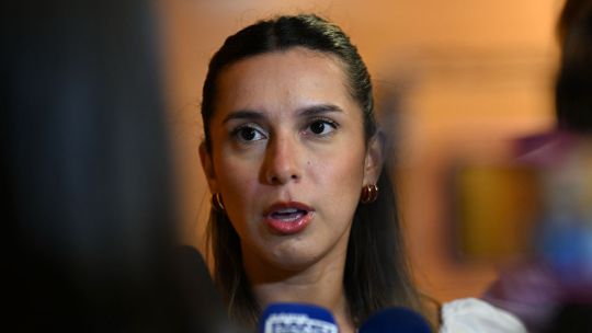 Agostina Páez durante una entrevista