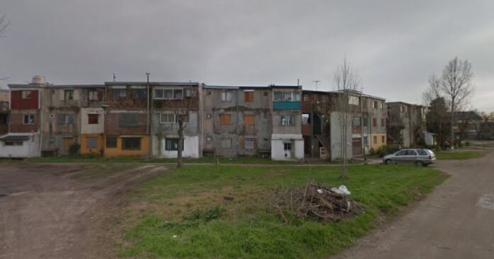 Vista de monoblocks en barrio Centenario de Mar del Plata, donde ocurrió el ataque