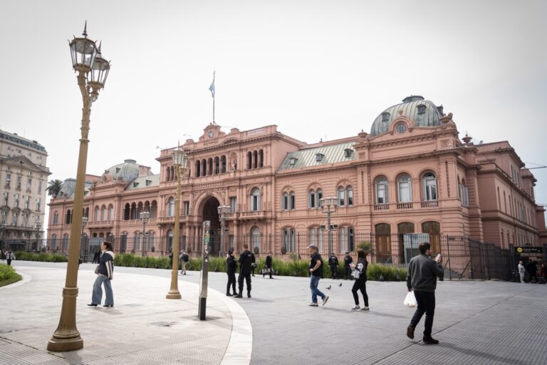 Fachada de la Casa Rosada en Buenos Aires