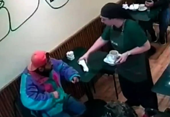 Fachada del bar Leuda en el centro de Rosario, donde ocurrió la agresión a una mesera.