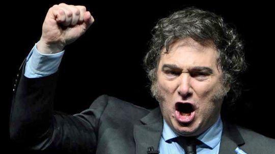 Gráfico de tendencia inflacionaria y símbolos de economía