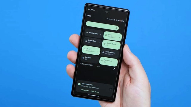 Captura de pantalla de la interfaz de Android 17 mostrando el nuevo diseño Material 3 en un celular