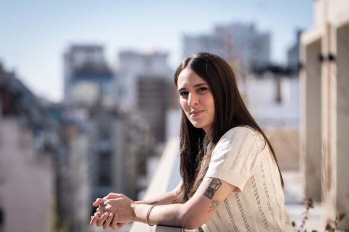 lucia-solla-sobral-violencia-psicologica-comeras-flores Lucía Solla Sobral en la Feria del Libro de Buenos Aires