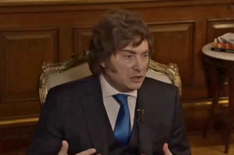Presidente Javier Milei durante una entrevista en televisión.