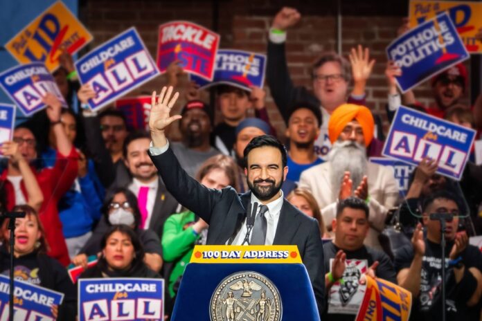 Edificios de lujo en la ciudad de Nueva York, donde se propone un impuesto a segundas viviendas.