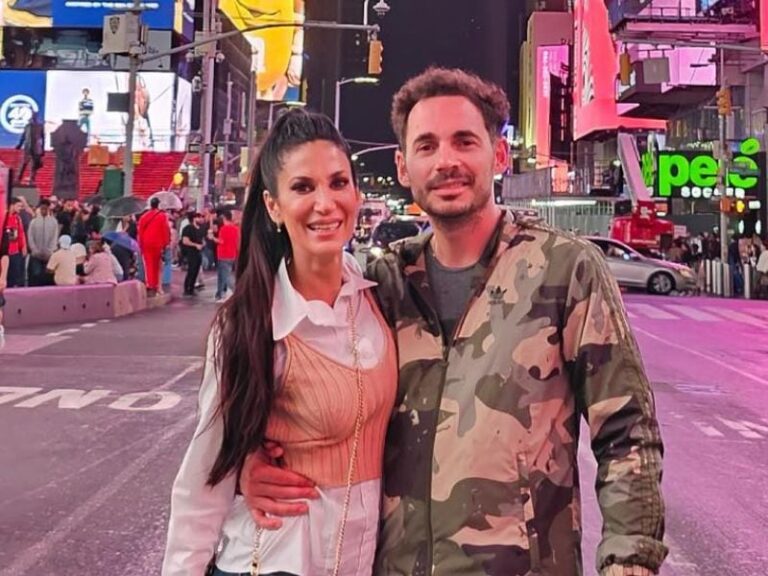 Silvina Escudero con look total black