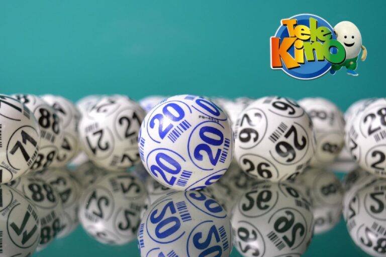Cartón y bolillas del sorteo Telekino 2424 de la Lotería de Buenos Aires