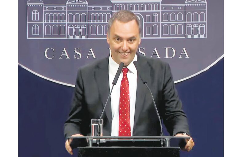 Sesión legislativa con tensión y cruces entre oficialismo y oposición