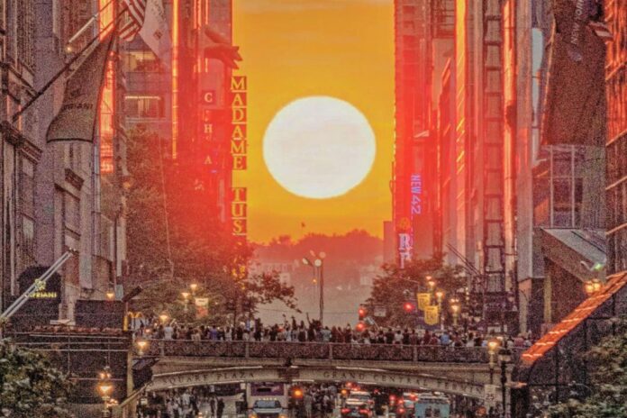 Puesta de sol alineada con las calles de Manhattan durante el Manhattanhenge
