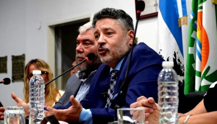 merlo-menendez-penultimo-imagen-municipales-basicos-139-mil Fotografía del intendente de Merlo, Gustavo Menéndez