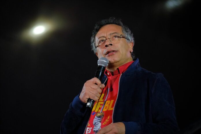 Gustavo Petro durante un evento gubernamental