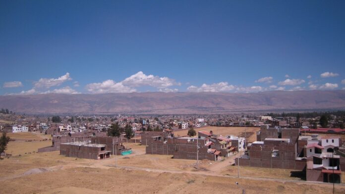 Mapa del clima en Huancayo con temperaturas y probabilidad de lluvia