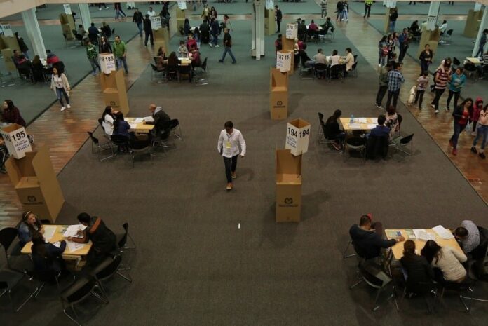 Registrador Nacional Hernán Penagos durante declaración sobre riesgo electoral