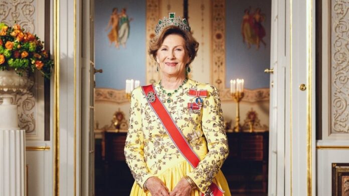 Reina Sonia de Noruega en un evento oficial