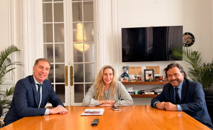 saenz-busca-fondos-para-obras-en-medio-de-la-negociacion-por-la-reforma-electoral Gustavo Sáenz en reunión con Karina Milei y Diego Santilli