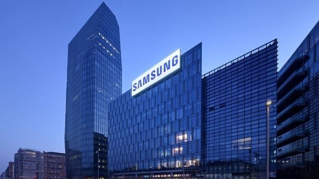 samsung-acuerdo-sindicato-bonos-inteligencia-artificial Edificio de Samsung Electronics en Seúl, Corea del Sur