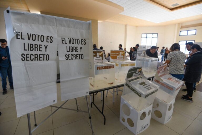 Urna electoral en casilla de Saltillo, Coahuila