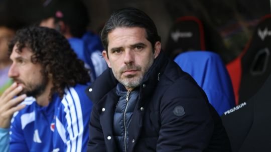 Fernando Gago en el banco de suplentes de Universidad de Chile