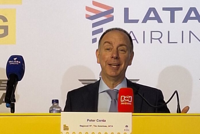 Peter Cerda, vicepresidente regional para América de IATA, durante la AGM en Río de Janeiro