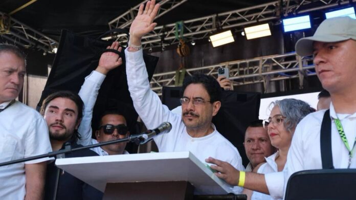 Iván Cepeda durante un discurso en el Hotel Tequendama de Bogotá
