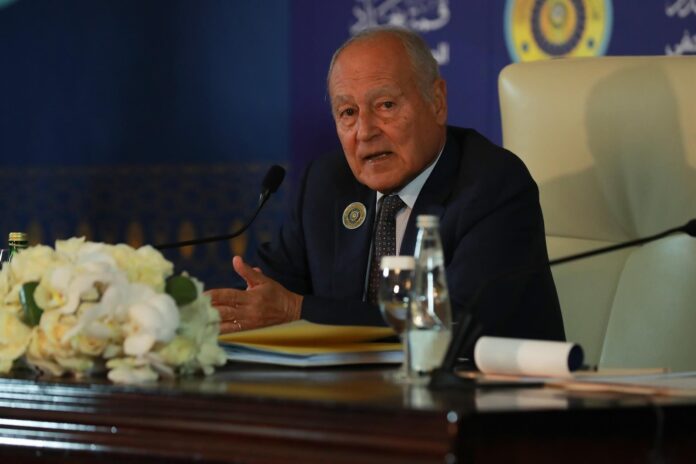 liga-arabe-acuerdo-eeuu-iran-1 Secretario general de la Liga Árabe Ahmed Abul Gheit durante una conferencia
